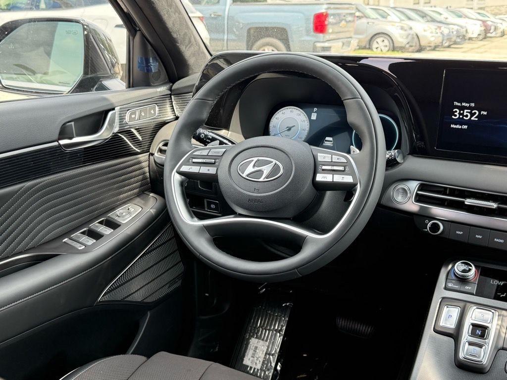 new 2025 Hyundai Palisade car, priced at $56,454