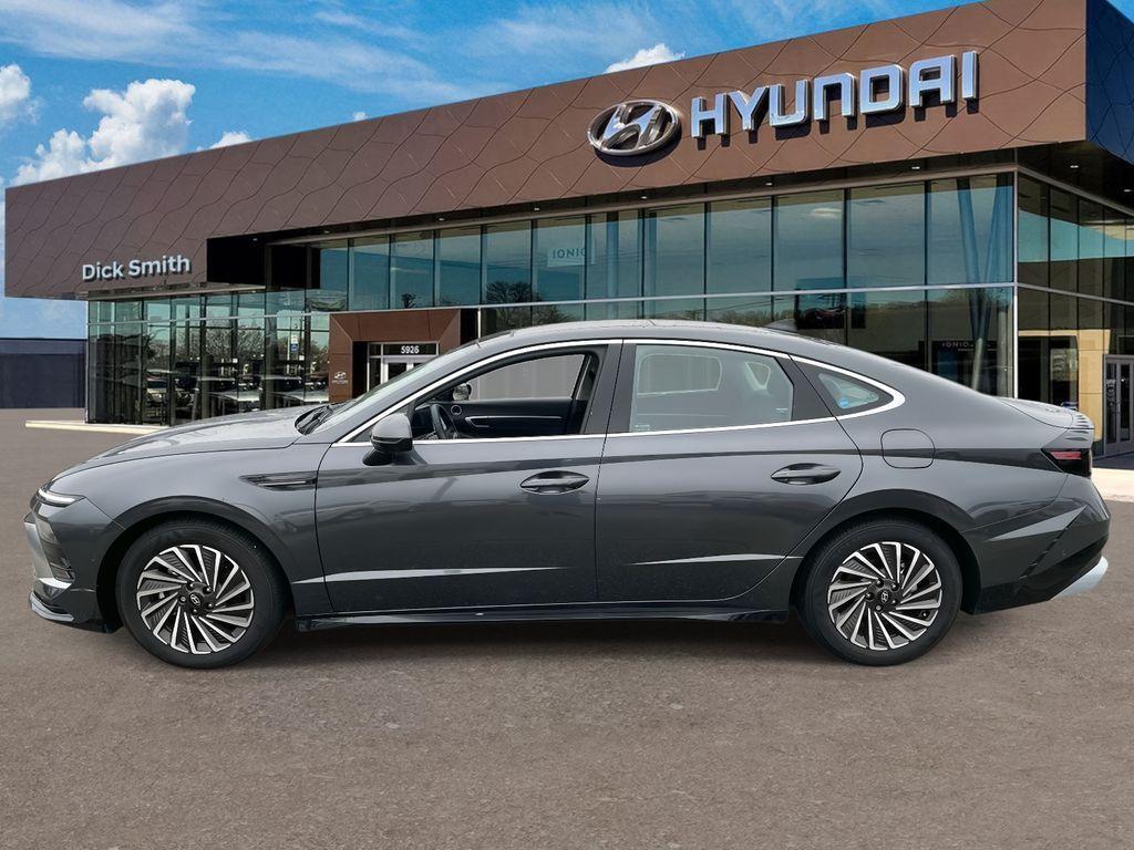 used 2024 Hyundai Sonata Hybrid car, priced at $29,800