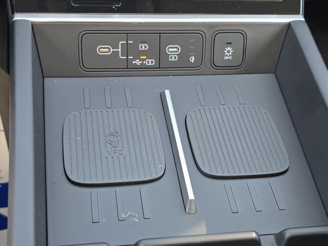 used 2024 Hyundai Santa Fe car, priced at $43,196