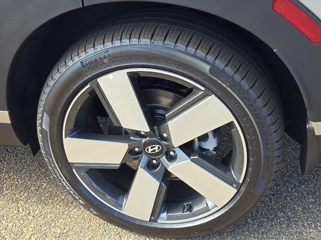 used 2024 Hyundai Santa Fe car, priced at $43,196