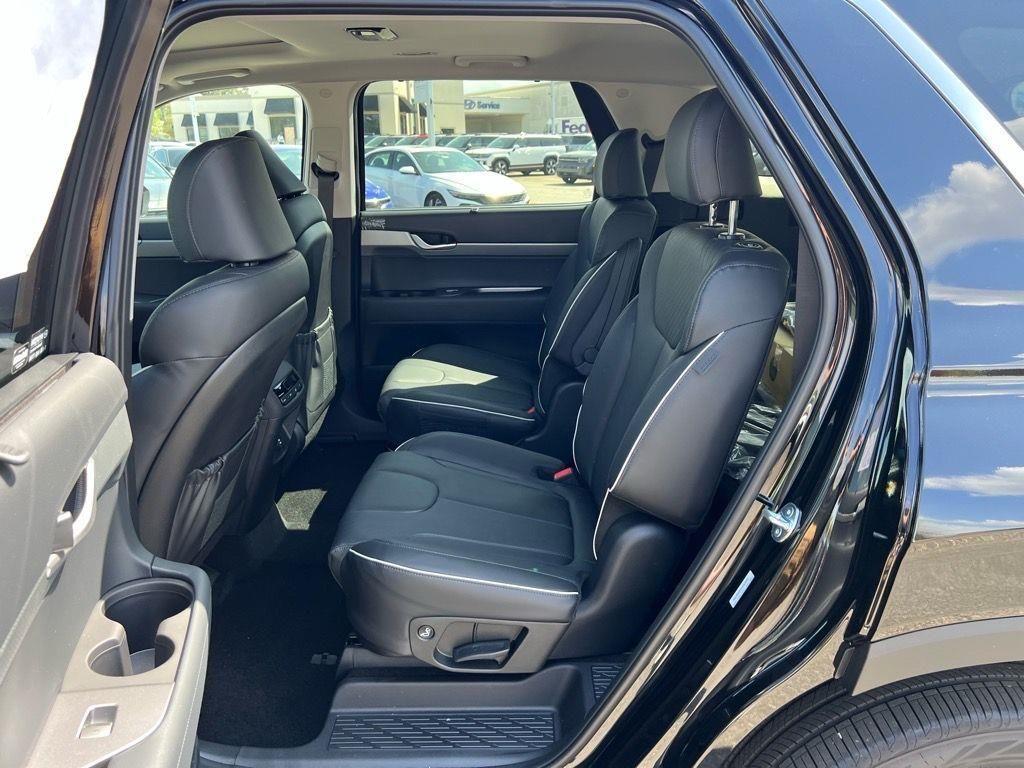 new 2025 Hyundai Palisade car, priced at $47,170