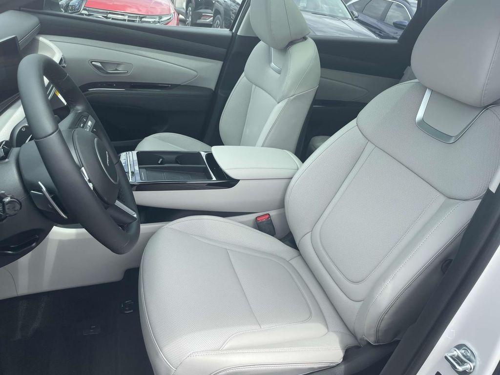 new 2025 Hyundai TUCSON Hybrid car, priced at $43,825