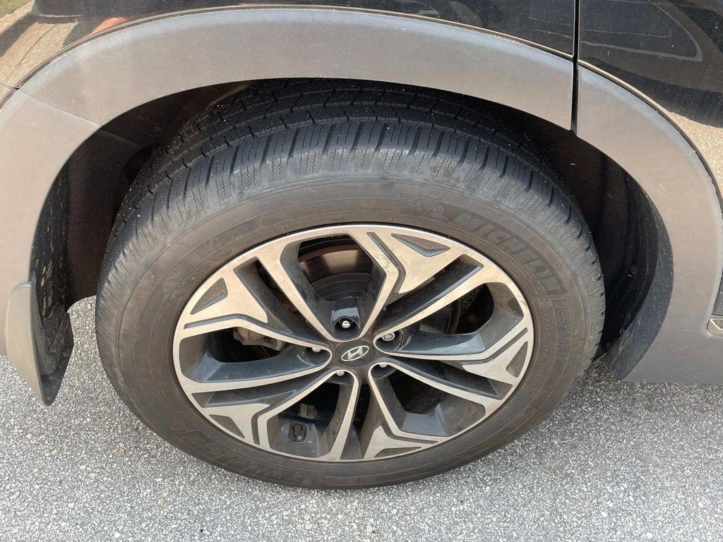 used 2020 Hyundai Santa Fe car, priced at $22,900
