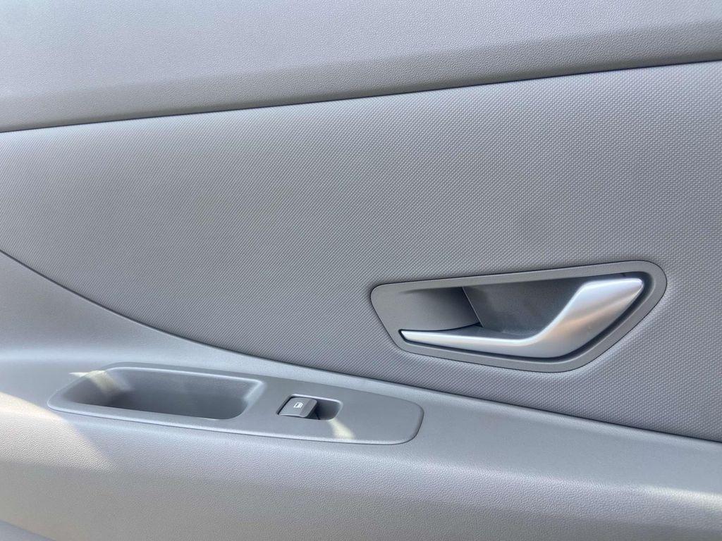 new 2025 Hyundai ELANTRA HEV car, priced at $28,185