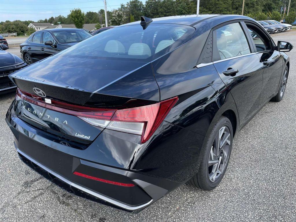 new 2025 Hyundai Elantra car, priced at $27,055