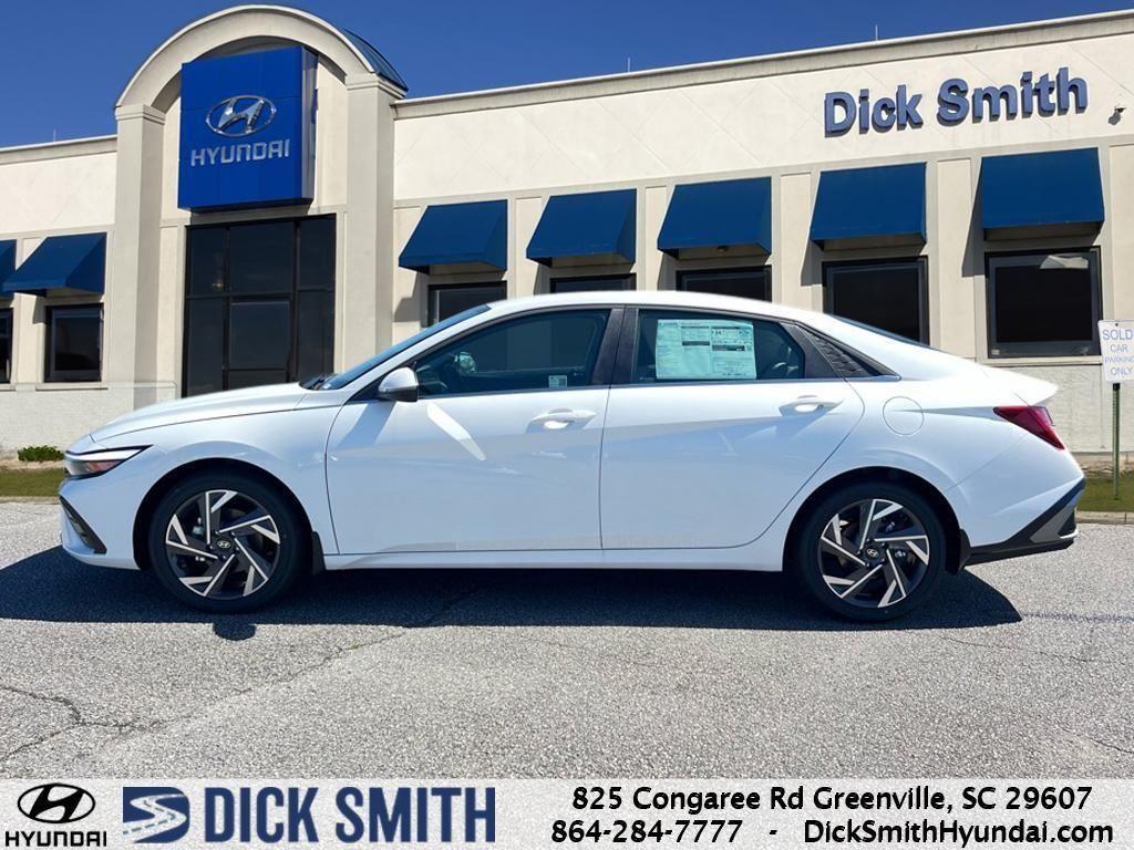new 2025 Hyundai Elantra car, priced at $28,910