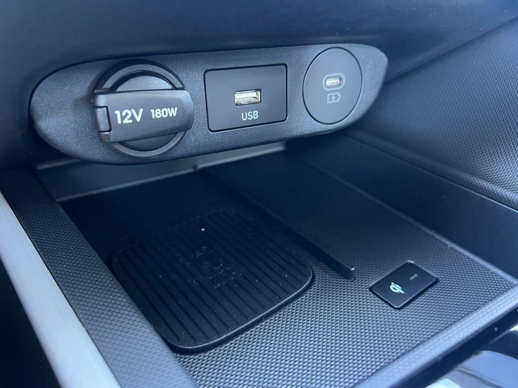 new 2025 Hyundai Elantra car, priced at $28,910