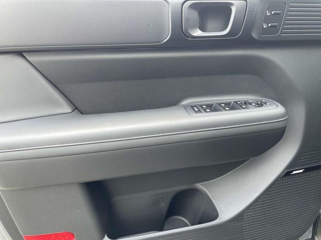 new 2025 Hyundai SANTA FE HEV car, priced at $50,129