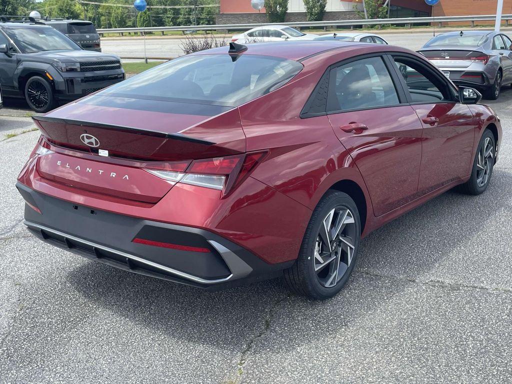 new 2025 Hyundai Elantra car, priced at $25,500