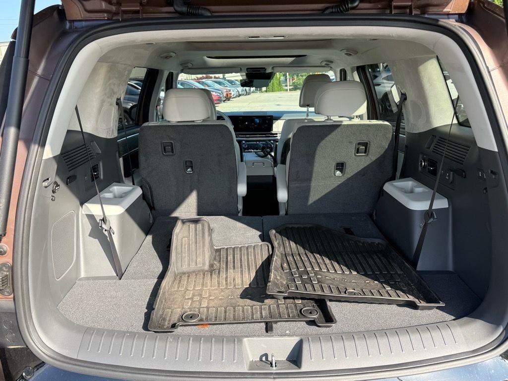 used 2024 Hyundai Santa Fe car, priced at $44,306