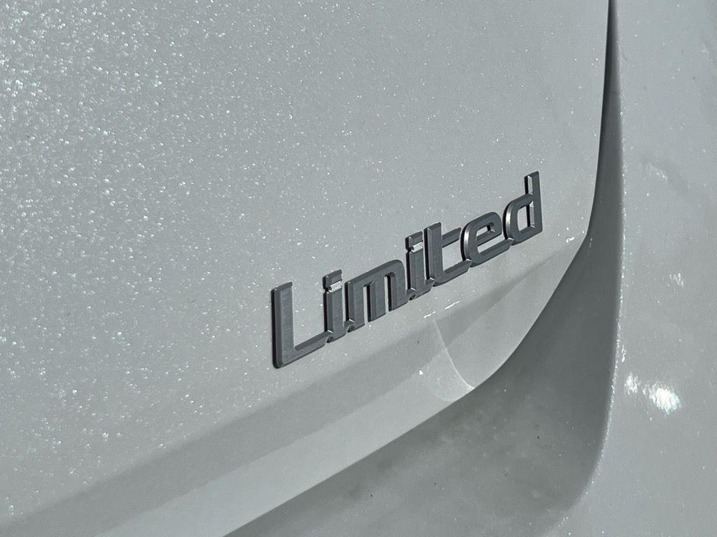 new 2025 Hyundai Elantra car, priced at $27,415