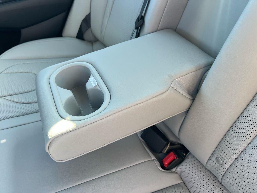 new 2025 Hyundai Elantra car, priced at $27,415