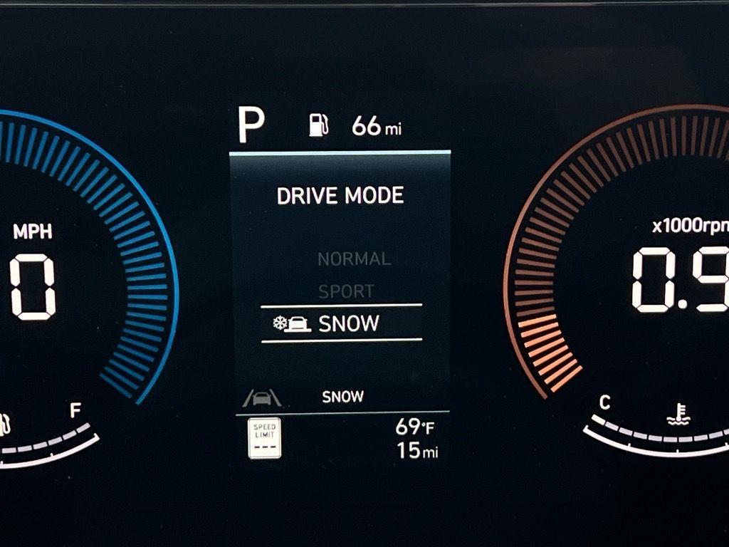 new 2025 Hyundai Kona car, priced at $29,545