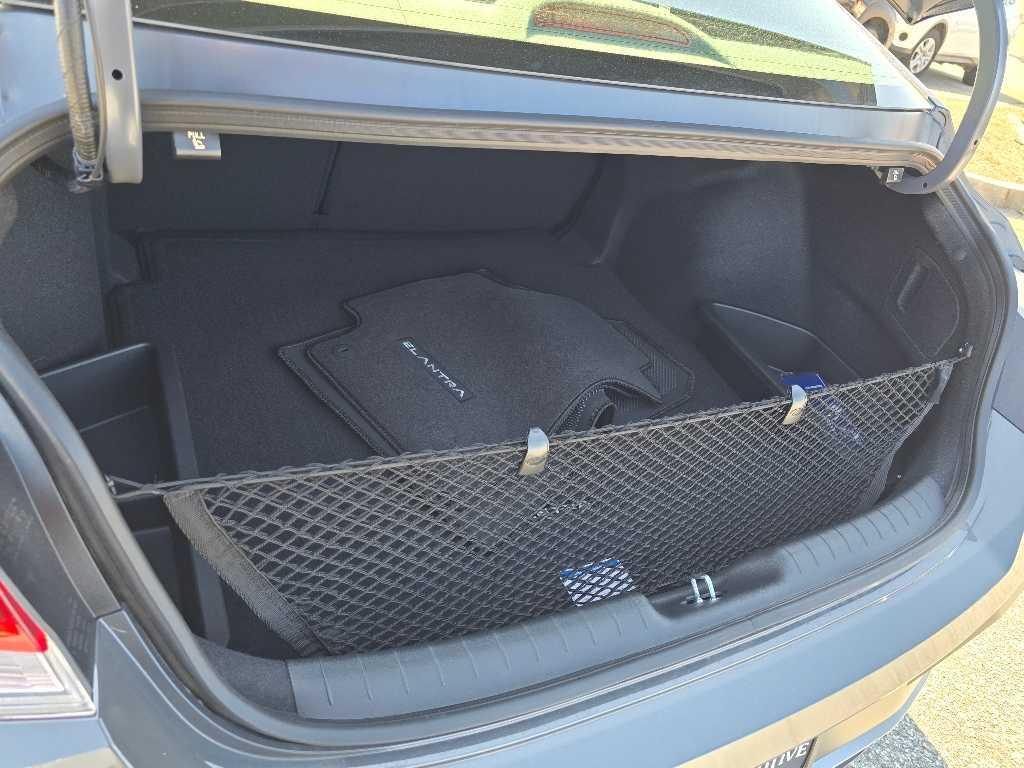 new 2025 Hyundai Elantra car, priced at $27,456