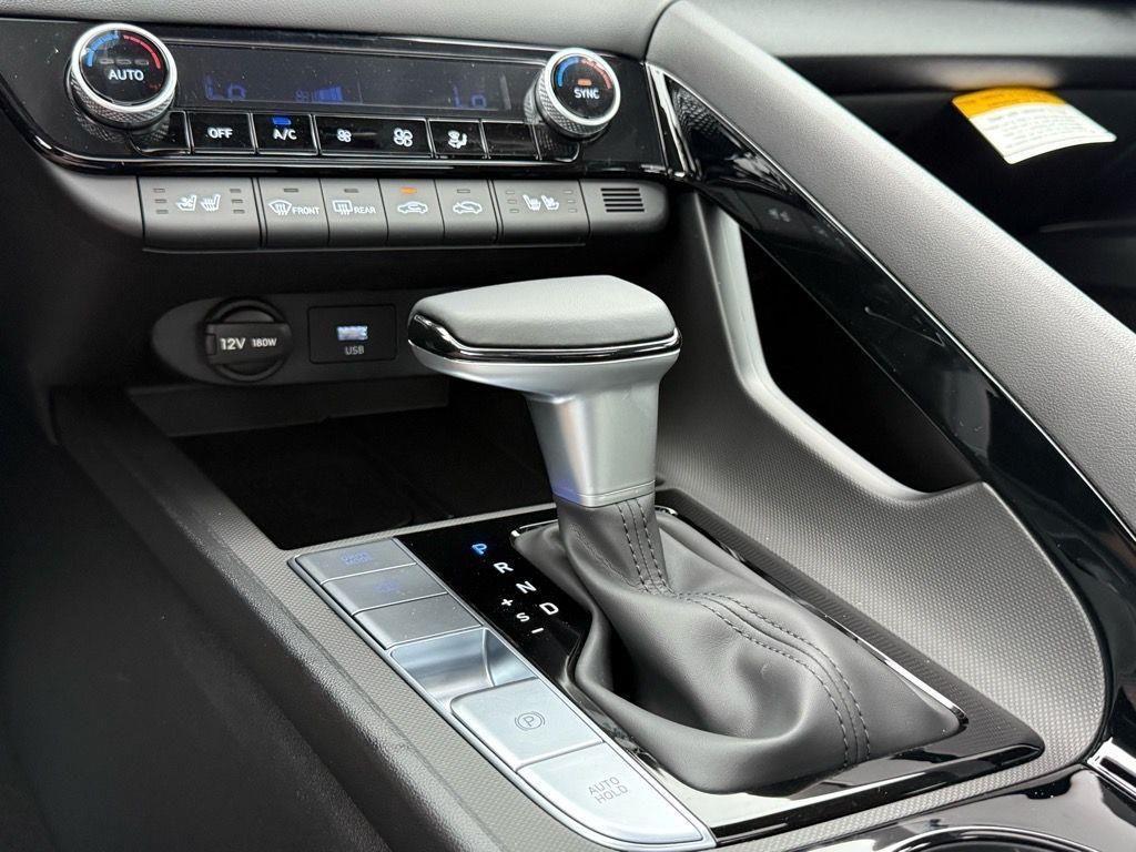 new 2025 Hyundai ELANTRA HEV car, priced at $31,580