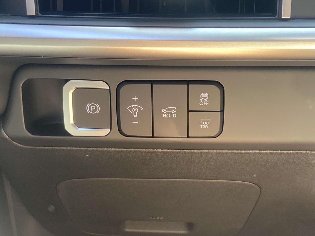 new 2025 Hyundai Santa Fe car, priced at $38,224