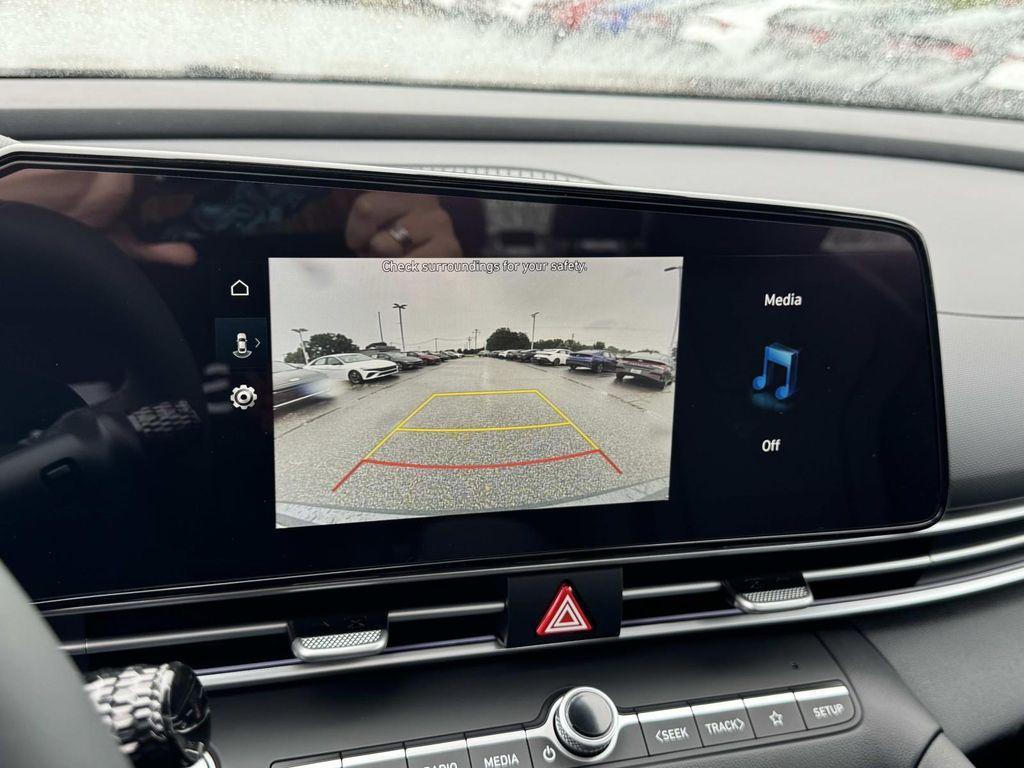 new 2025 Hyundai Elantra car, priced at $27,207