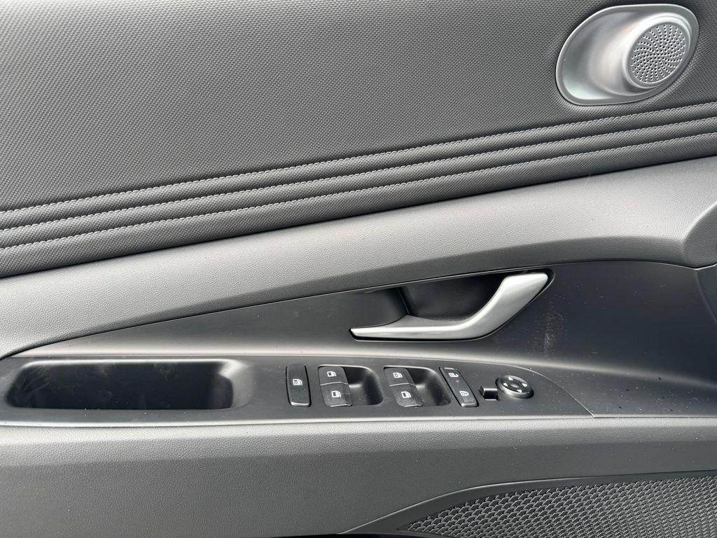 new 2025 Hyundai Elantra car, priced at $27,207