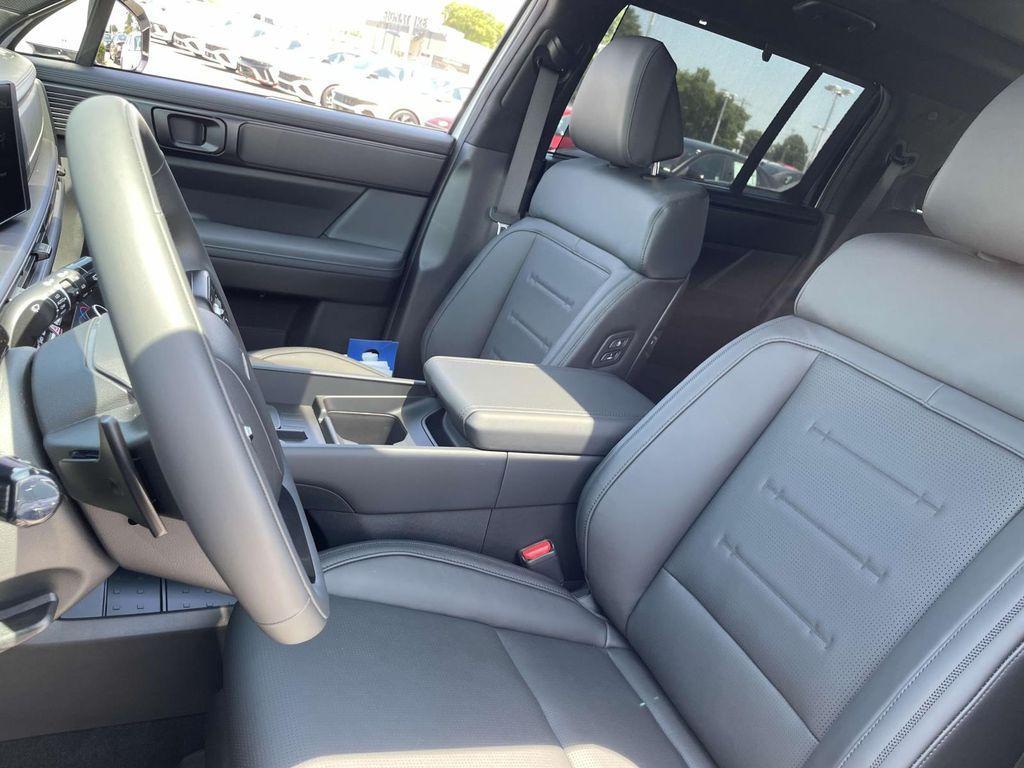 new 2025 Hyundai SANTA FE HEV car, priced at $52,429