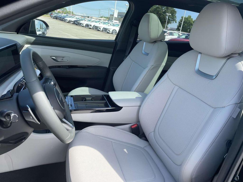 new 2025 Hyundai Tucson car, priced at $40,690