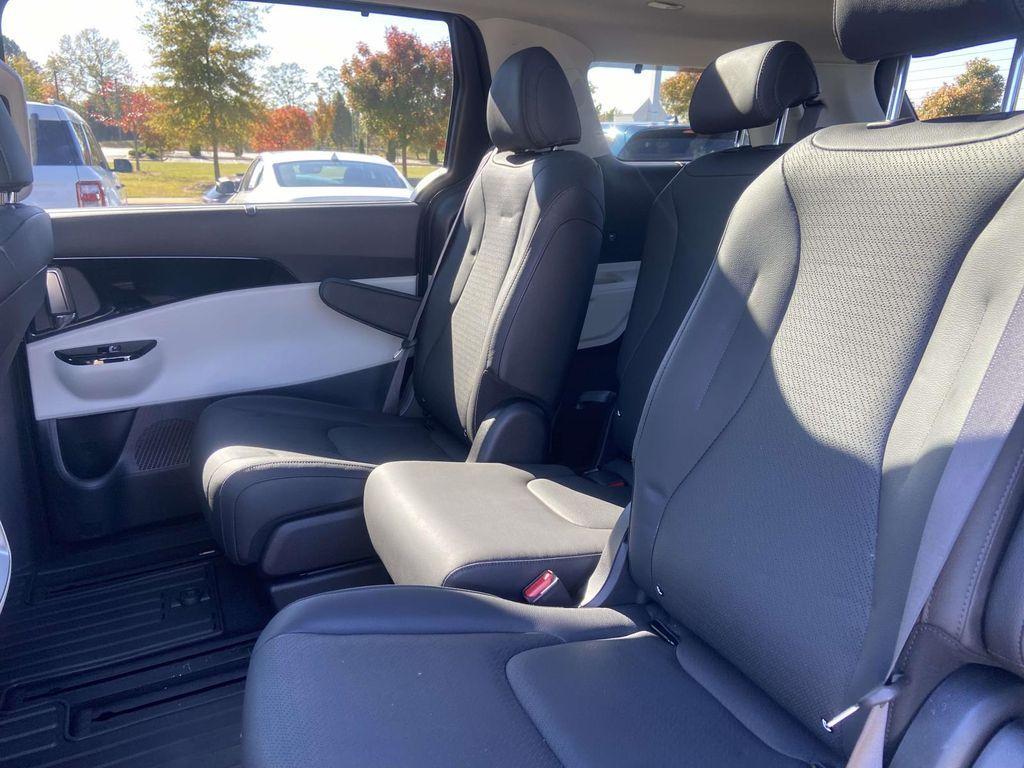used 2024 Kia Carnival car, priced at $41,995