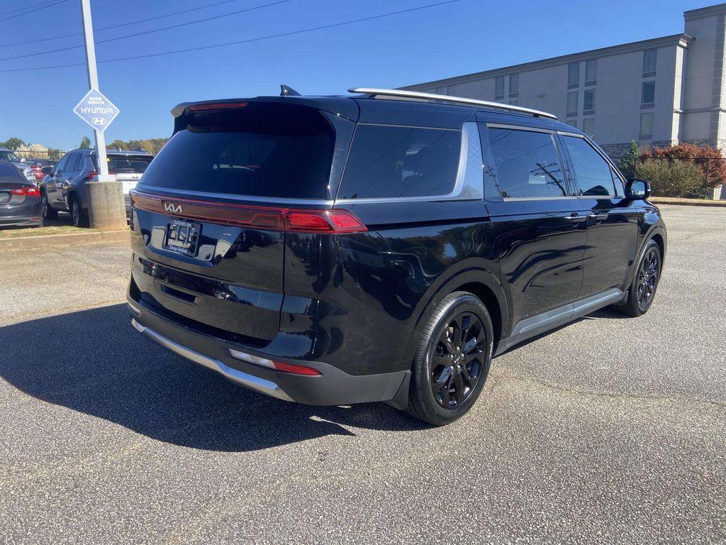 used 2024 Kia Carnival car, priced at $41,995