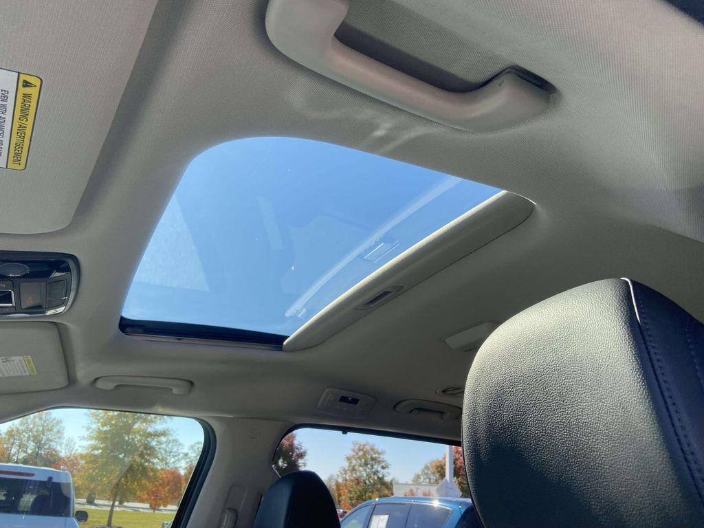 used 2024 Kia Carnival car, priced at $41,995