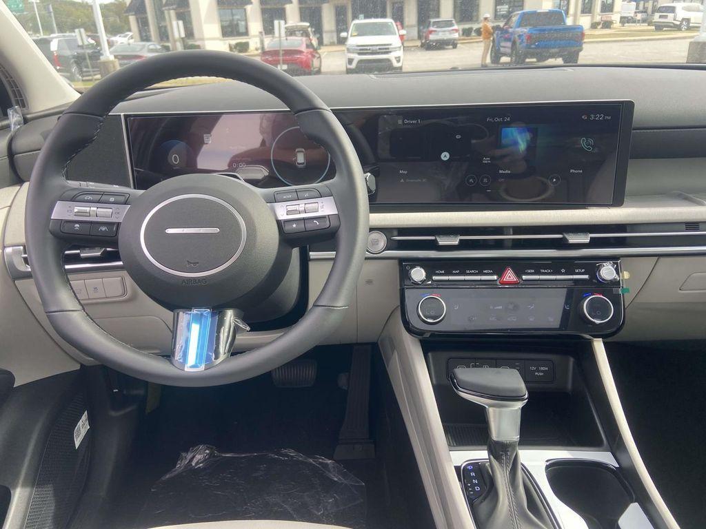 new 2025 Hyundai Tucson car, priced at $31,359