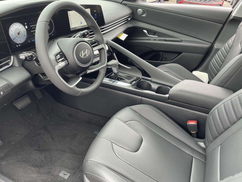 new 2025 Hyundai Elantra car, priced at $27,632