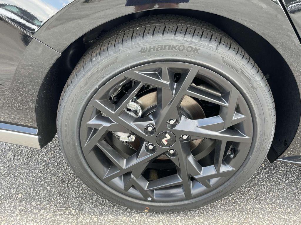 new 2025 Hyundai Elantra car, priced at $30,725