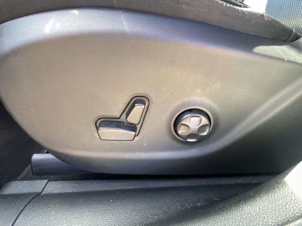 used 2021 Jeep Cherokee car, priced at $20,394