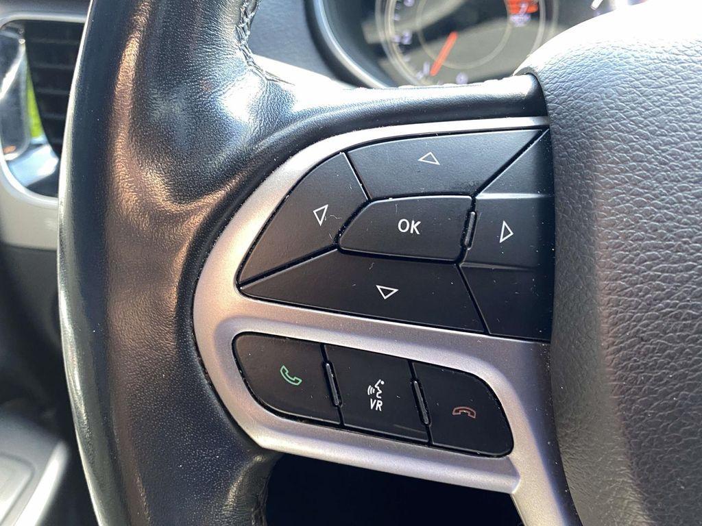 used 2021 Jeep Cherokee car, priced at $20,394