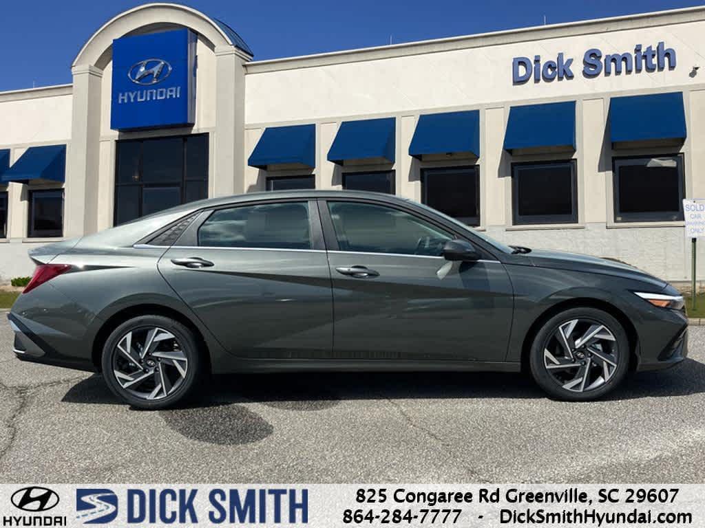 new 2025 Hyundai Elantra car, priced at $27,575