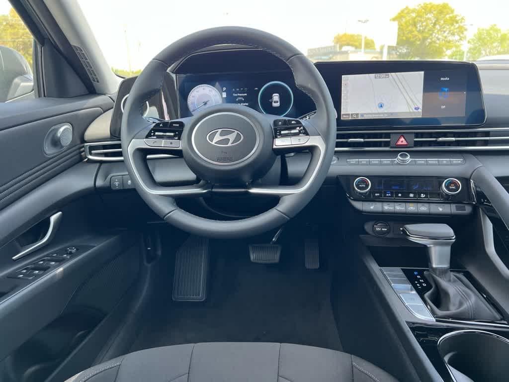 new 2025 Hyundai Elantra car, priced at $27,575