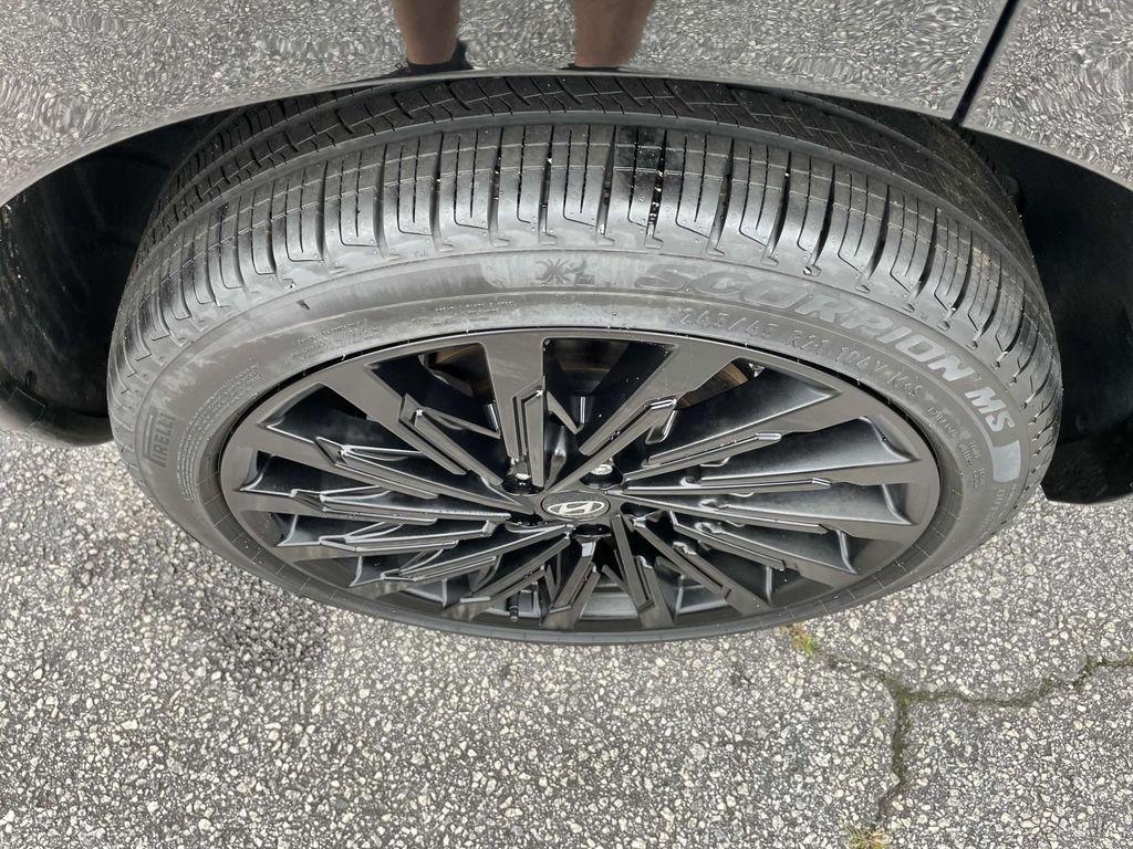 used 2024 Hyundai Santa Fe car, priced at $38,500