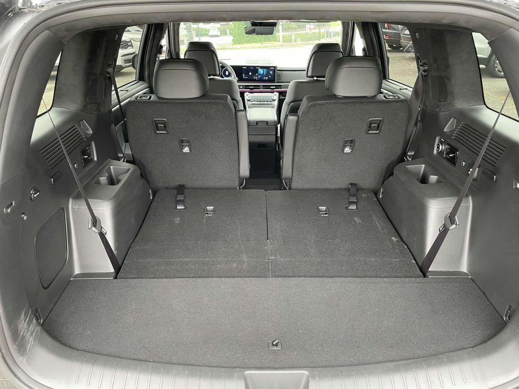 used 2024 Hyundai Santa Fe car, priced at $38,500