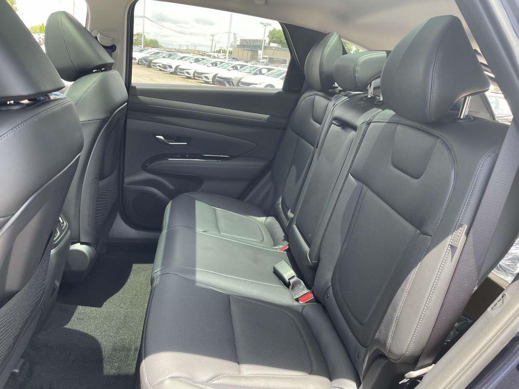 new 2025 Hyundai TUCSON Hybrid car, priced at $43,390
