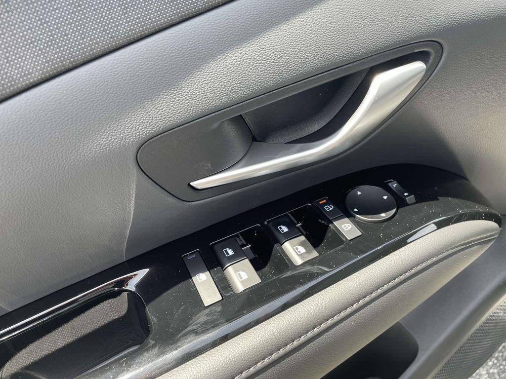 new 2025 Hyundai TUCSON Hybrid car, priced at $43,390