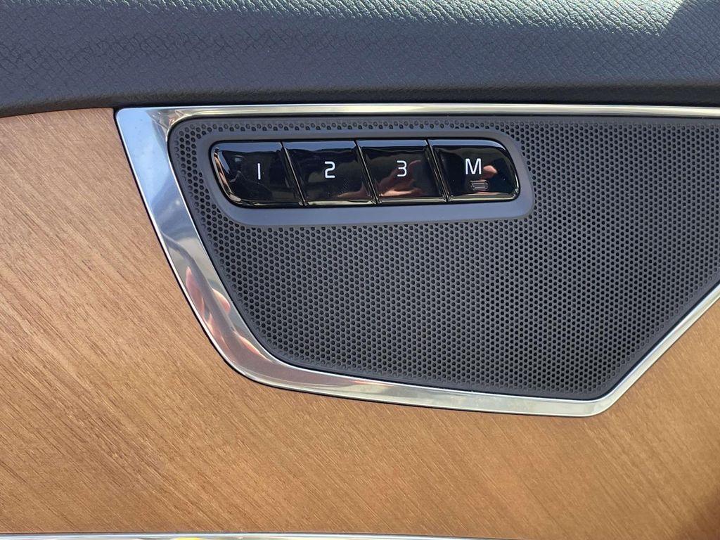 used 2021 Volvo XC90 car, priced at $34,960