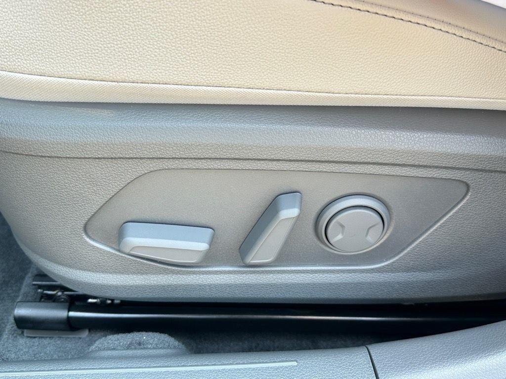 used 2024 Hyundai Sonata Hybrid car, priced at $34,380