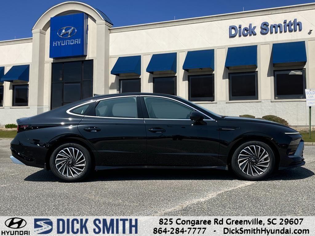 used 2024 Hyundai Sonata Hybrid car, priced at $34,380