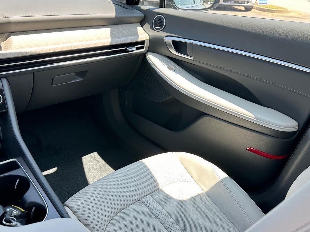 used 2024 Hyundai Sonata Hybrid car, priced at $34,380