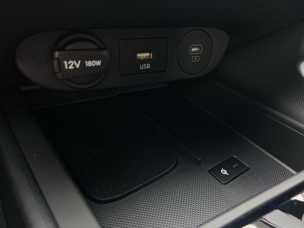 new 2025 Hyundai Elantra car, priced at $26,240