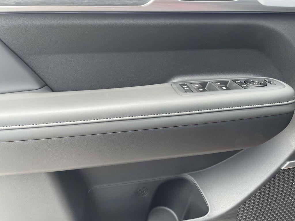 new 2025 Hyundai Santa Fe car, priced at $45,510