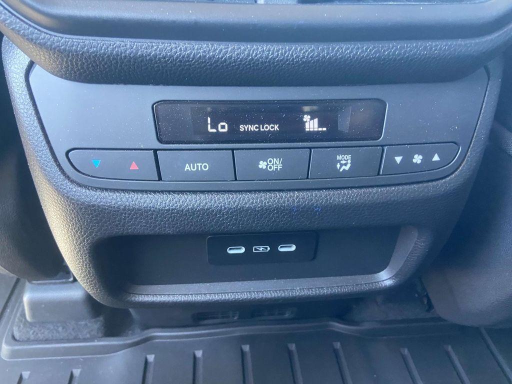 used 2024 Honda Pilot car, priced at $37,250