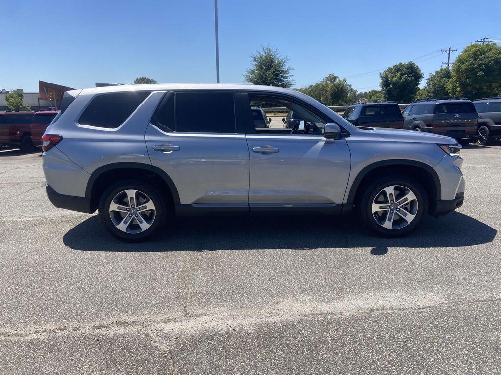 used 2024 Honda Pilot car, priced at $37,250