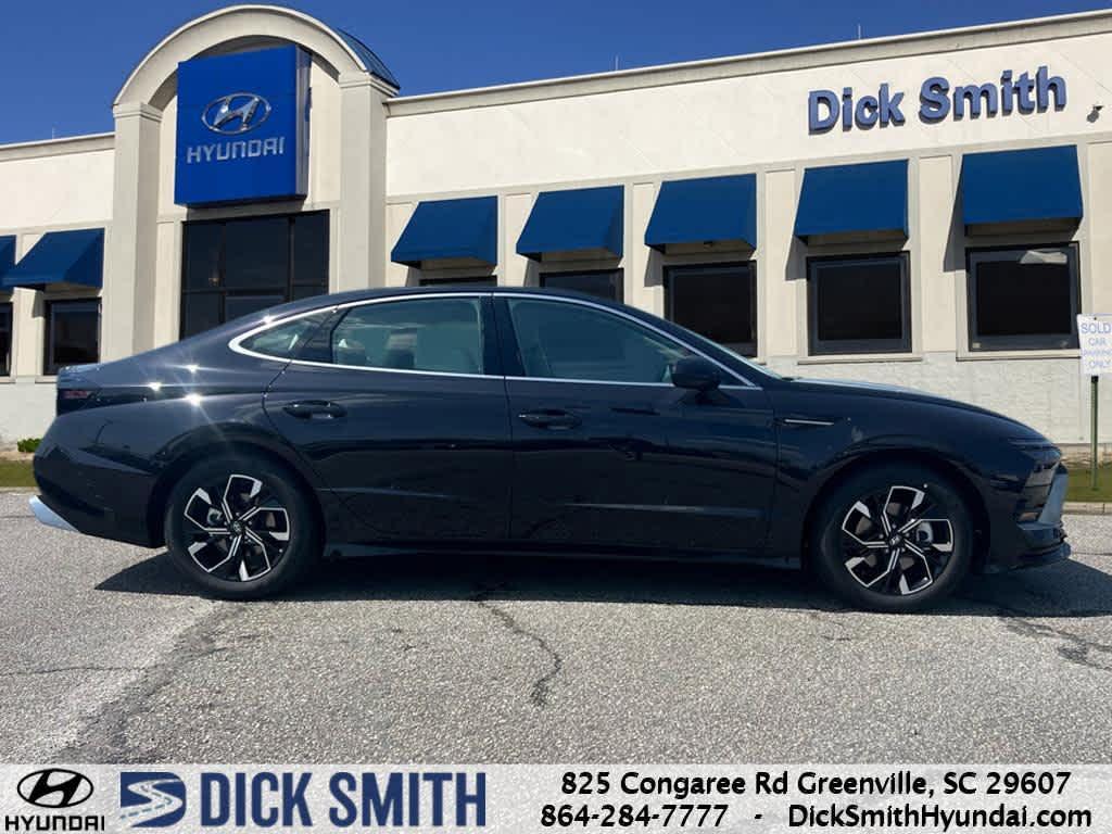new 2025 Hyundai Sonata car, priced at $29,815