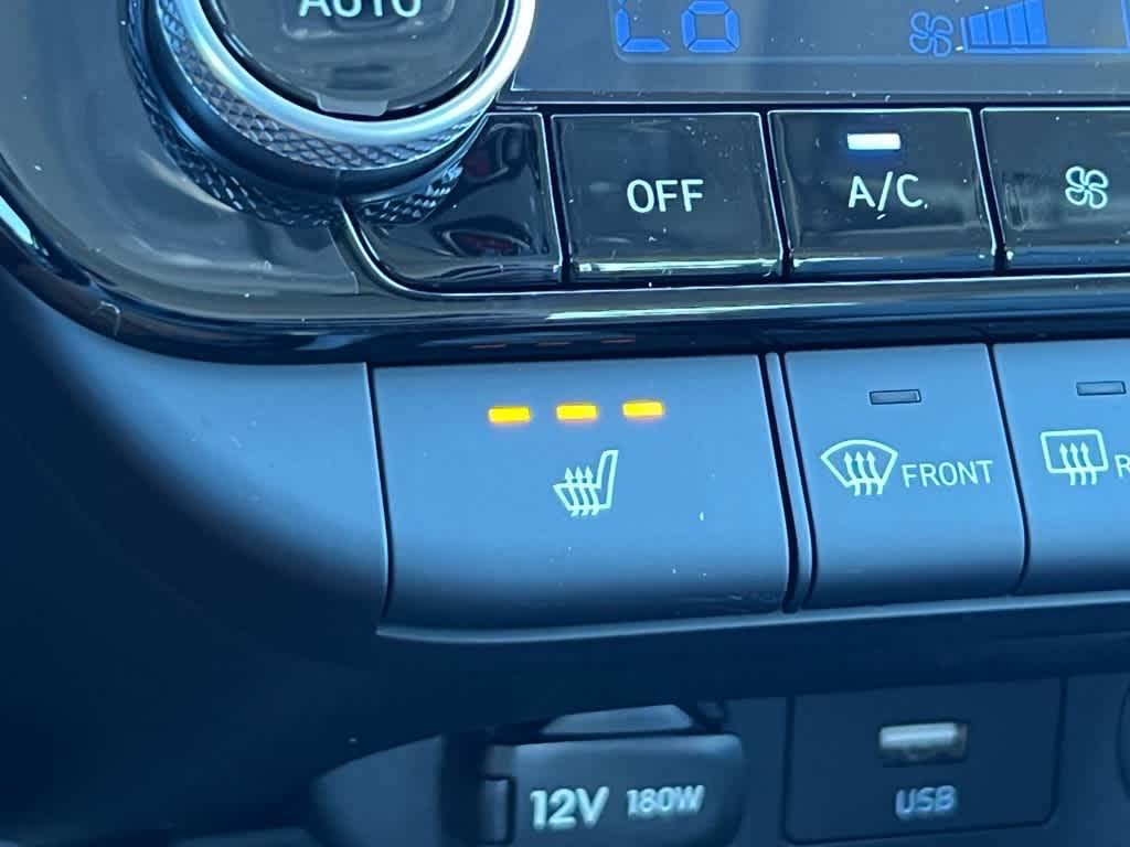 new 2025 Hyundai Elantra car, priced at $28,900