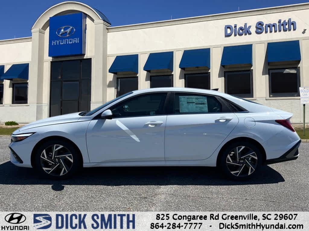 new 2025 Hyundai Elantra car, priced at $28,900
