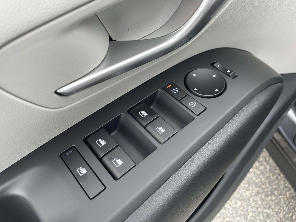 new 2025 Hyundai TUCSON Hybrid car
